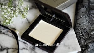 Laura Mercier is one of the best face powder brands in the Philippines